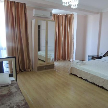 Hotel "Premium Palace" Batumi Exterior photo